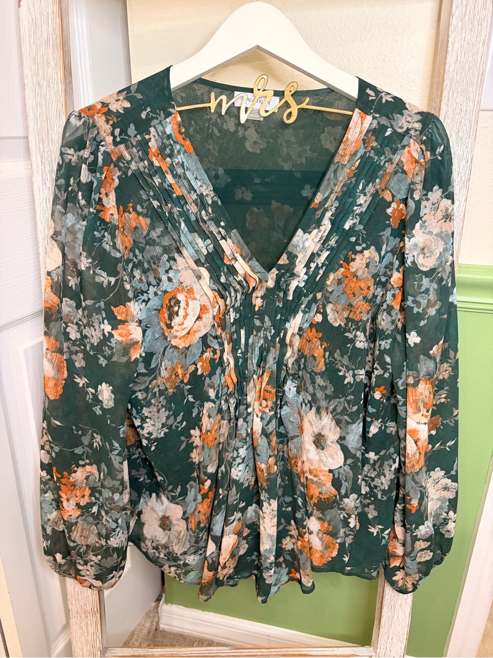🌼 Calvin Klein Floral Pleated Chiffon Blouse PL